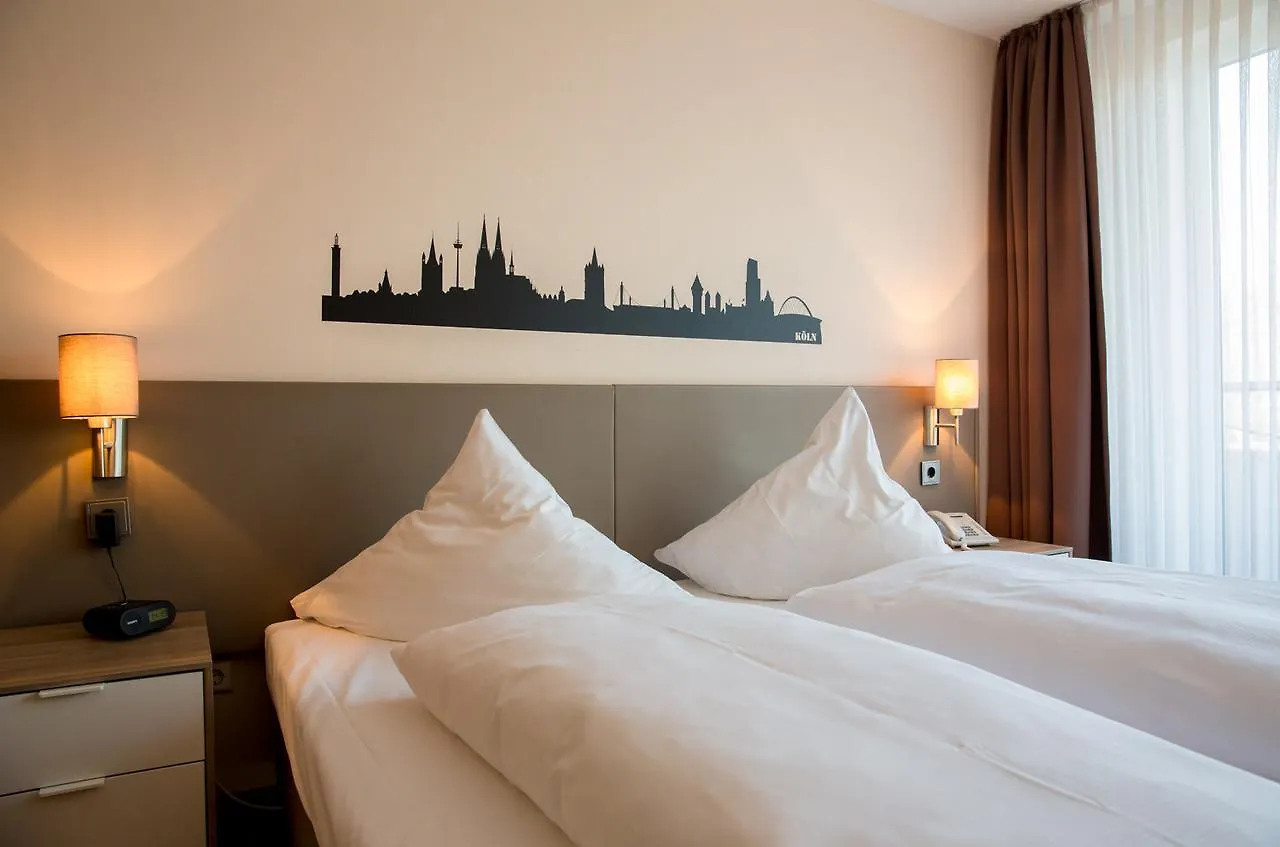 Hotel Drei Kronen Colonia Alemania