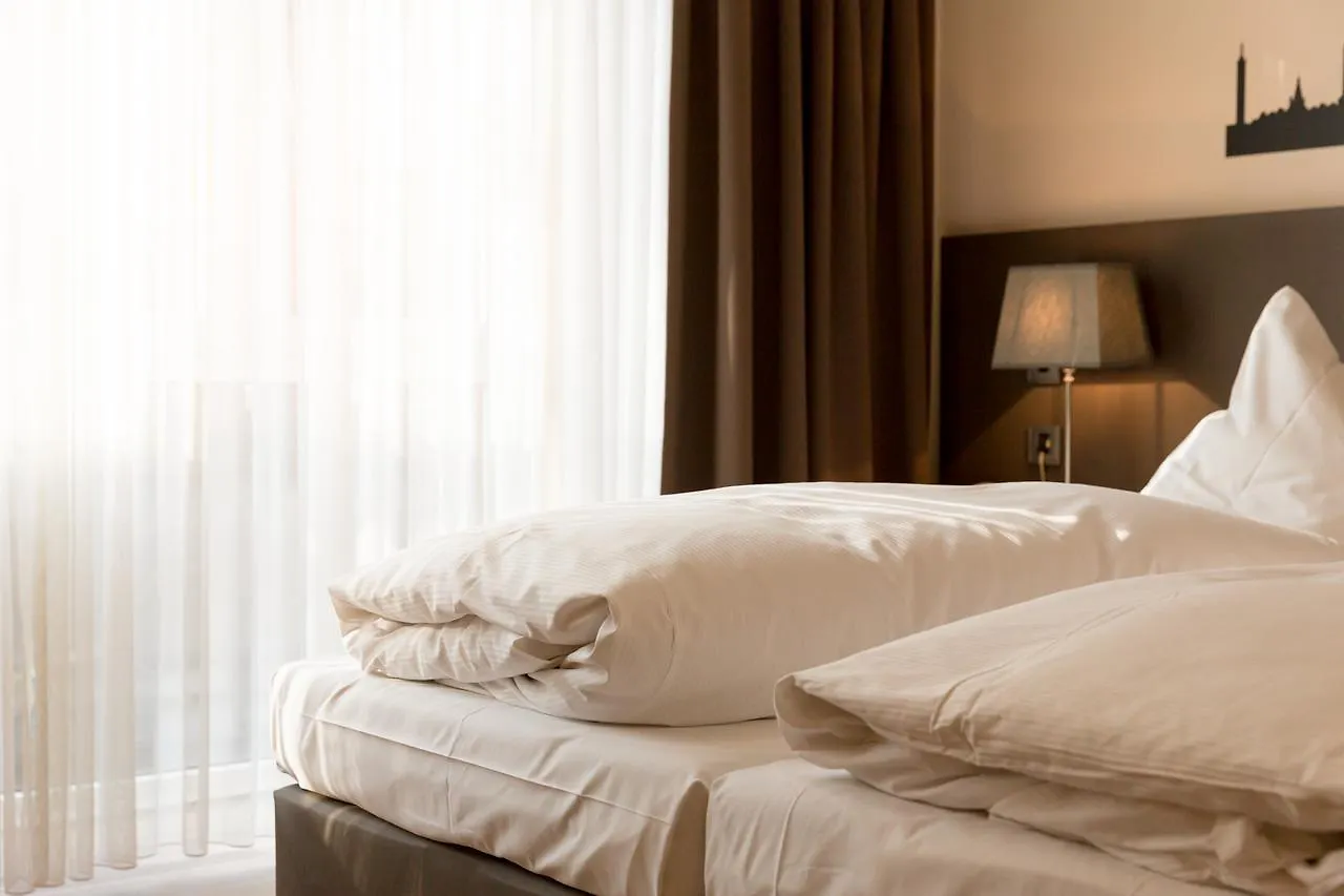 Hotel Drei Kronen Colonia