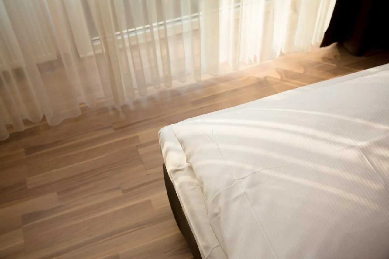 Hotel Drei Kronen Colonia