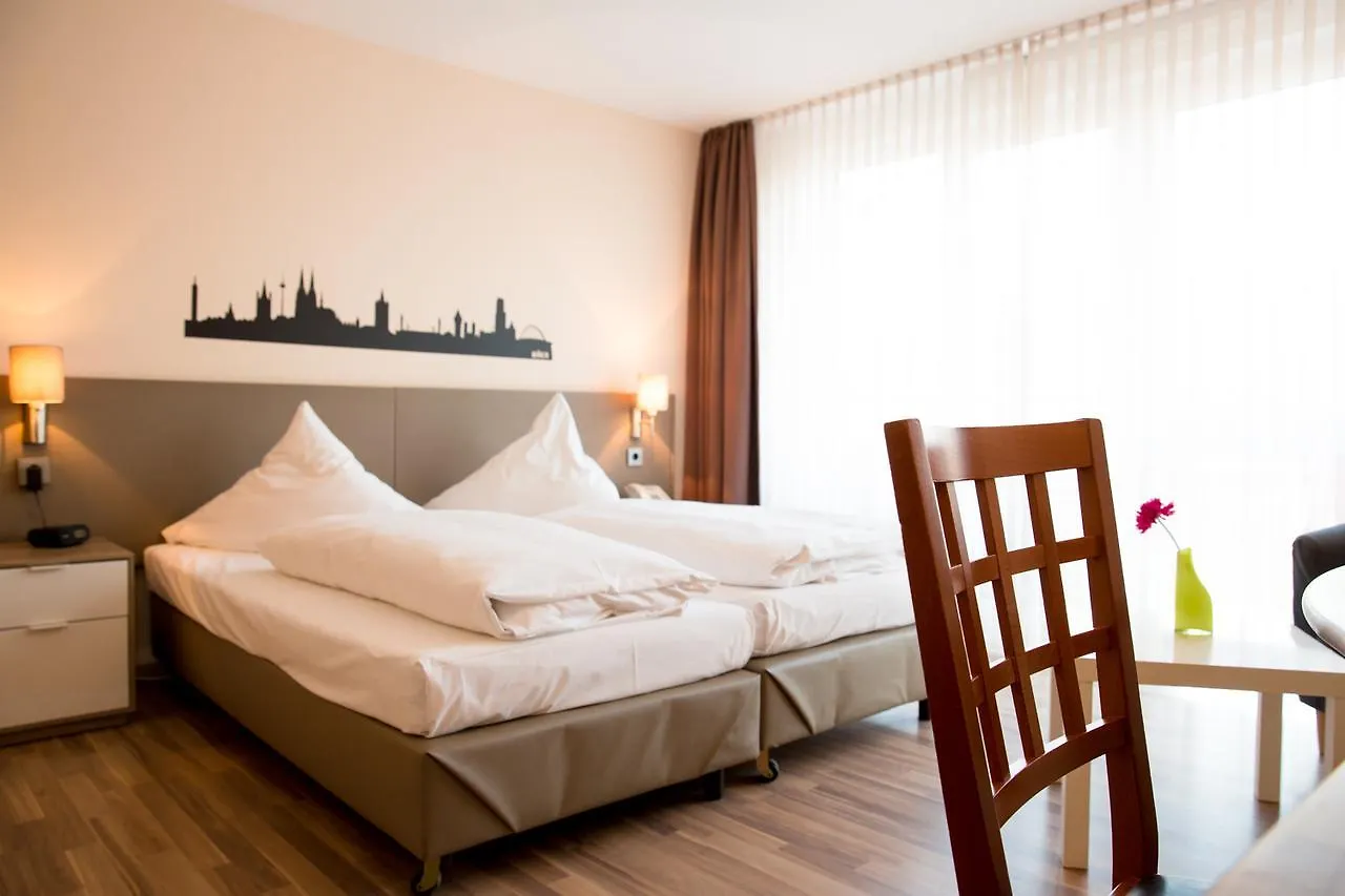 Hotel Drei Kronen Colonia 3*,